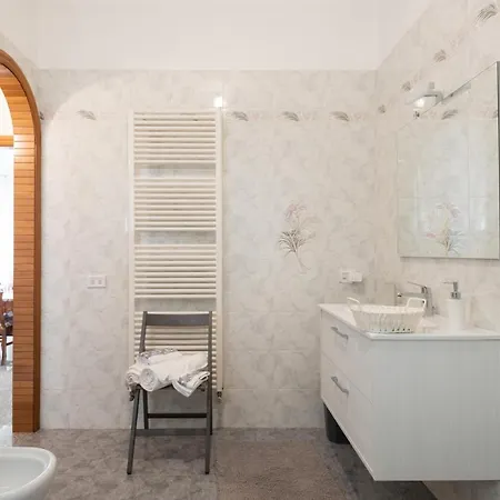 Quattro Perle Bed & Breakfast 4*