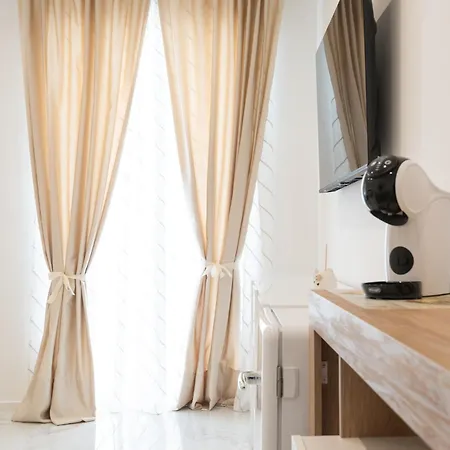 Quattro Perle 4* بولينيانو آ ماري